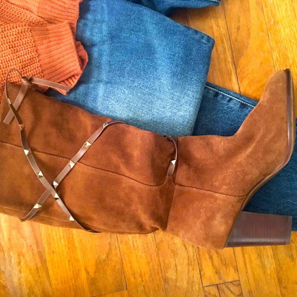 Suede boots